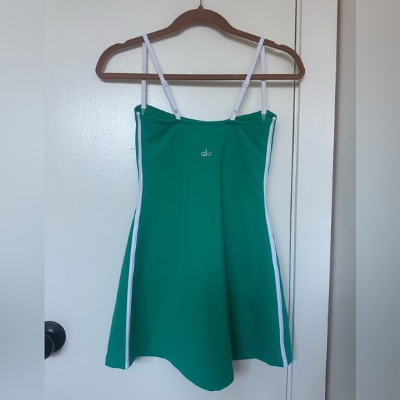NWOT Alo Yoga Airbrush Streamlined Tennis Dress Spruce Green XXS - Picture 12 of 14